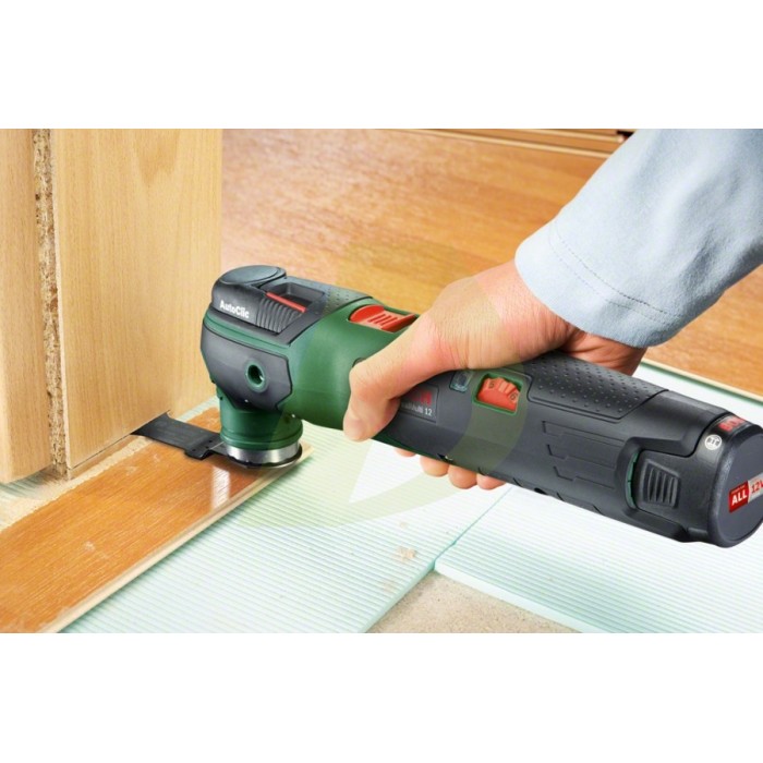 Багатофункціональний інструмент BOSCH UniversalMulti 12 (0603103020) Багатофункціональний інструмент BOSCH UniversalMulti 12 (0603103020)