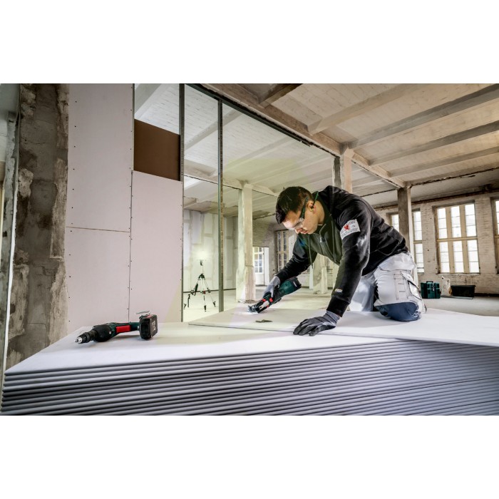 Акумуляторний універсальний різак METABO MT 18 LTX (613021890) Акумуляторний універсальний різак METABO MT 18 LTX (613021890)