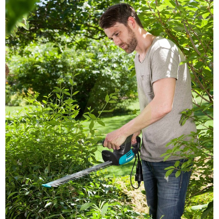 Електричні ножиці для живоплоту (кущоріз) GARDENA EasyCut 450/50 (09831-20.000.00) Електричні ножиці для живоплоту (кущоріз) GARDENA EasyCut 450/50 (09831-20.000.00)