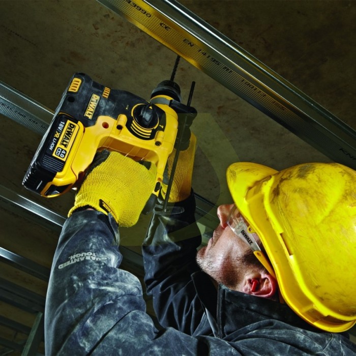 Акумуляторний перфоратор DeWALT DCH253M2 Акумуляторний перфоратор DeWALT DCH253M2