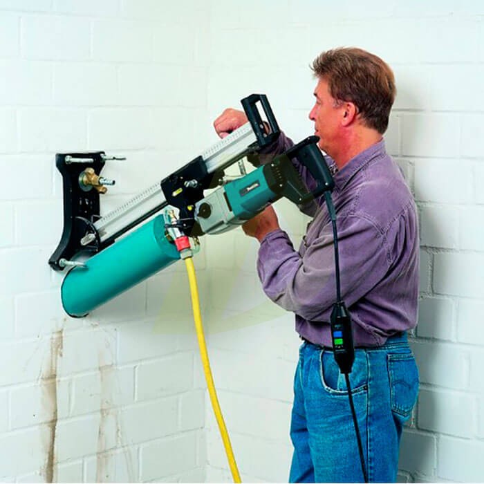 Дриль алмазного буріння Makita DBM 131 Дриль алмазного буріння Makita DBM 131