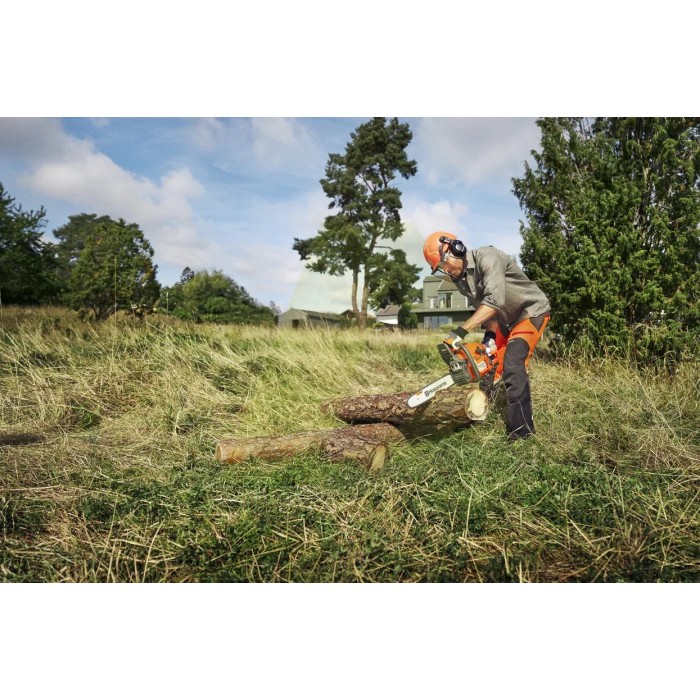 Бензопила Husqvarna 435 II (9705597-35) Бензопила Husqvarna 435 II (9705597-35)