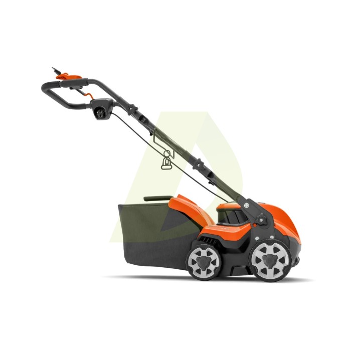 Скарификатор электрический HUSQVARNA S138C (9679223-01) Скарификатор электрический HUSQVARNA S138C (9679223-01)