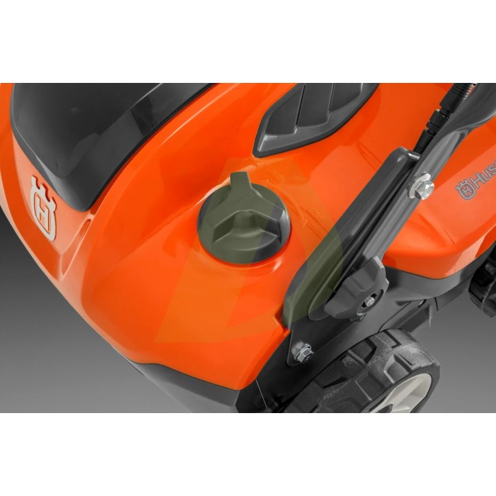 Скарификатор электрический HUSQVARNA S138C (9679223-01) Скарификатор электрический HUSQVARNA S138C (9679223-01)