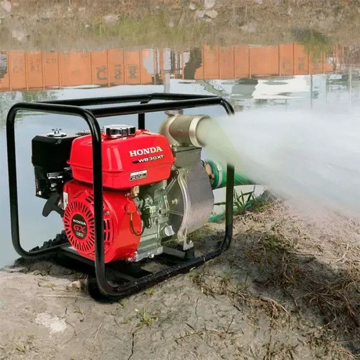 Бензиновая мотопомпа HONDA WB30xt (79177) Бензиновая мотопомпа HONDA WB30xt (79177)