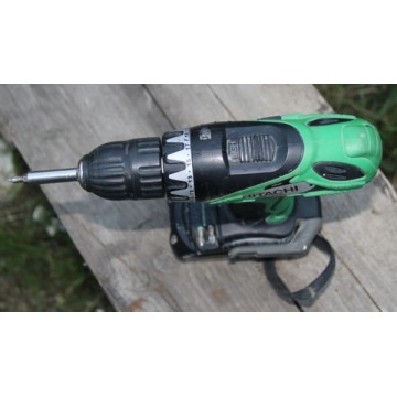 Шуруповерт HITACHI DS 18 DFL