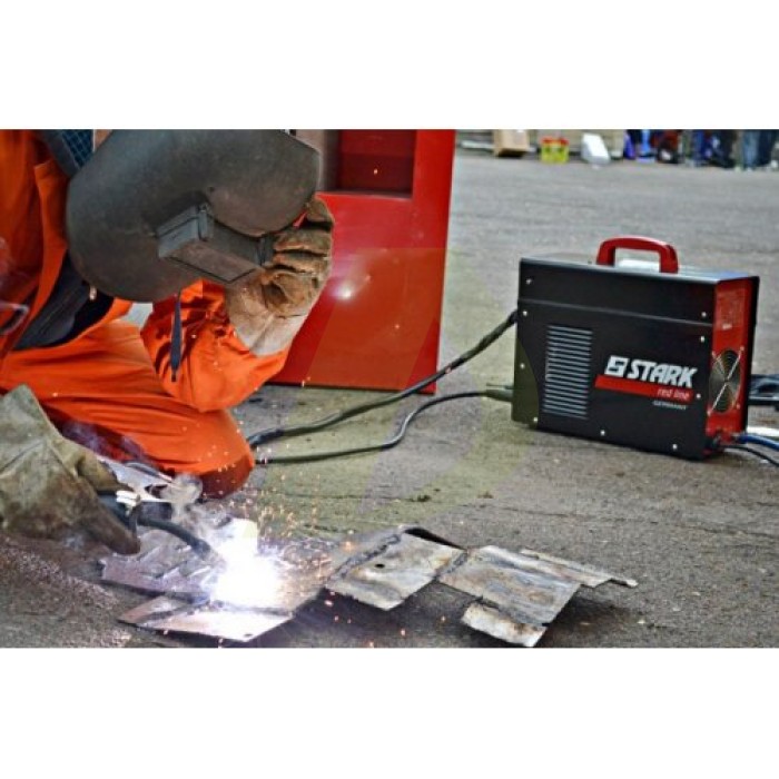Сварочный инвертор STARK IMT-200 PROFI 3в1 (230060050) Сварочный инвертор STARK IMT-200 PROFI 3в1 (230060050)