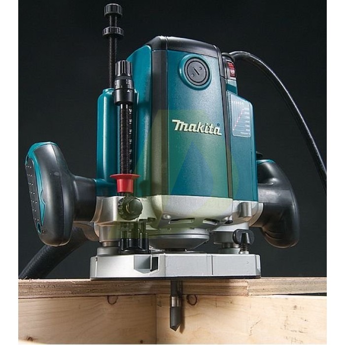 Фрезер MAKITA RP2300FC Фрезер MAKITA RP2300FC