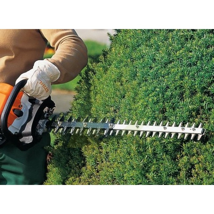 Бензиновые ножницы для живой изгороди STIHL HS 82 T (42370112951) Бензиновые ножницы для живой изгороди STIHL HS 82 T (42370112951)