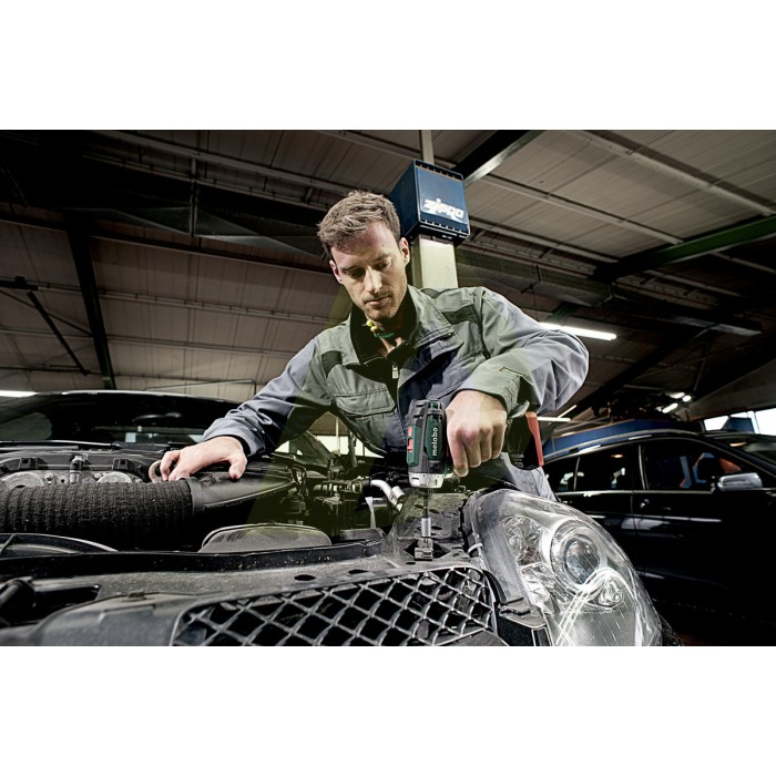 Акумуляторний шуруповерт METABO PowerMaxx BS Quick Basic (600156890) Акумуляторний шуруповерт METABO PowerMaxx BS Quick Basic (600156890)