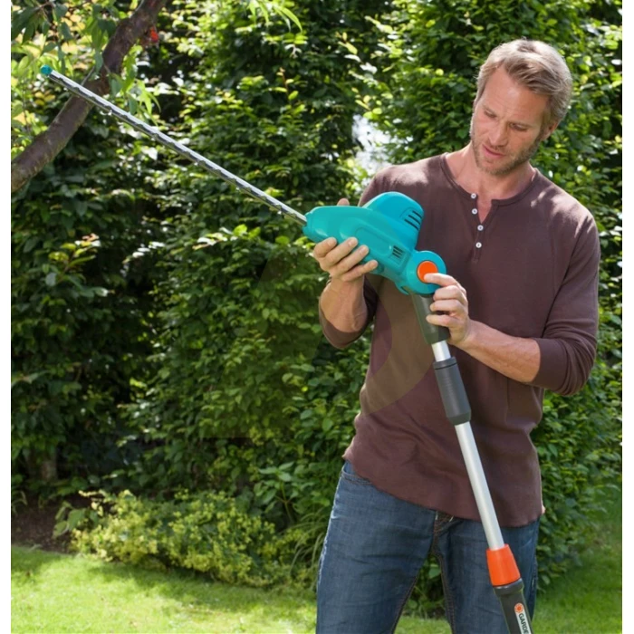 Электрические ножницы для живой изгороди (кусторез) GARDENA THS 500/48 (08883-20.000.0) Электрические ножницы для живой изгороди (кусторез) GARDENA THS 500/48 (08883-20.000.0)