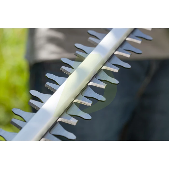 Электрические ножницы для живой изгороди (кусторез) GARDENA THS 500/48 (08883-20.000.0) Электрические ножницы для живой изгороди (кусторез) GARDENA THS 500/48 (08883-20.000.0)