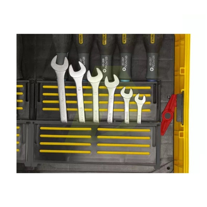 Ящик армований скловолокном, з колесами STANLEY FMST1-72383 Ящик армований скловолокном, з колесами STANLEY FMST1-72383