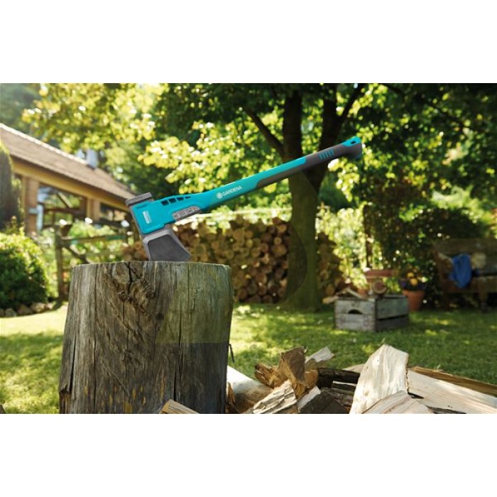 Топор-колун GARDENA 2800S (08719-20.000.00) Топор-колун GARDENA 2800S (08719-20.000.00)