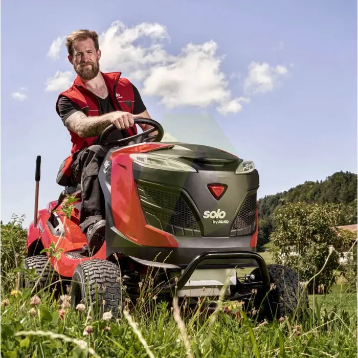 Садовый трактор SOLO by AL-KO T 15-93,7 HD-A (127417) Садовый трактор SOLO by AL-KO T 15-93,7 HD-A (127417)