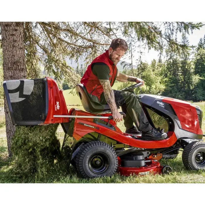 Садовый трактор SOLO by AL-KO T 15-93,7 HD-A (127417) Садовый трактор SOLO by AL-KO T 15-93,7 HD-A (127417)