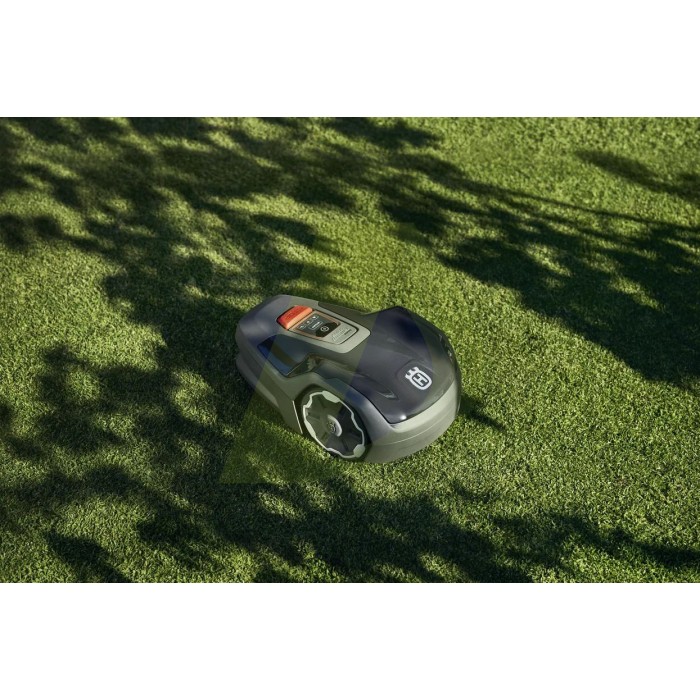 Газонокосарка-робот HUSQVARNA Aspire R4 (9705685-11) Газонокосарка-робот HUSQVARNA Aspire R4 (9705685-11)
