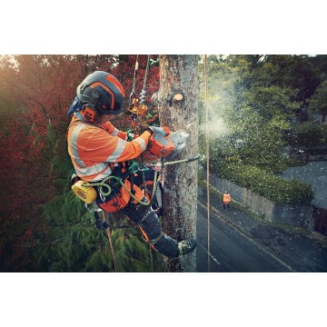 Аккумуляторная цепная пила HUSQVARNA T540iXP