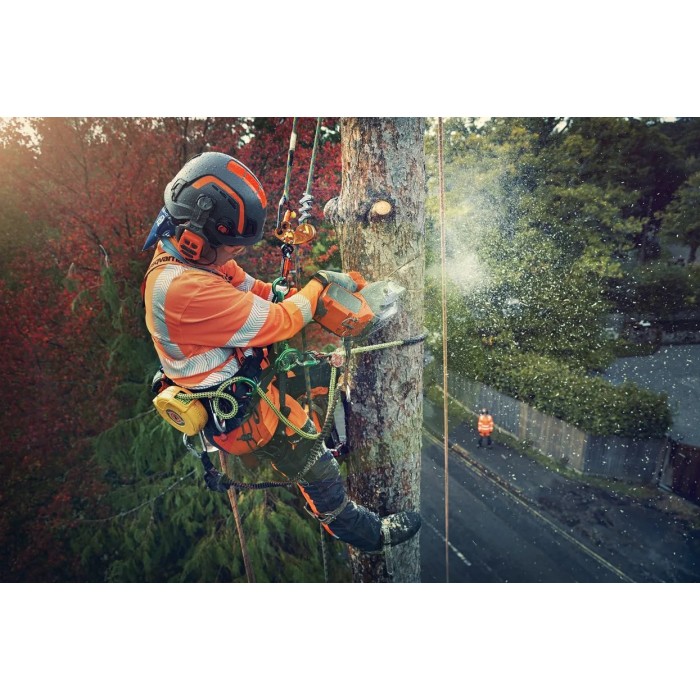 Акумуляторна ланцюгова пила HUSQVARNA T540iXP Акумуляторна ланцюгова пила HUSQVARNA T540iXP