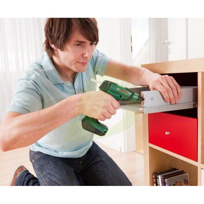 Клеевый пистолет BOSCH PKP 3,6 LI (0603264620) Клеевый пистолет BOSCH PKP 3,6 LI (0603264620)