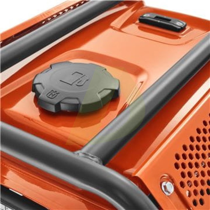 Генератор бензиновий HUSQVARNA G5500P (9676652-01) Генератор бензиновий HUSQVARNA G5500P (9676652-01)