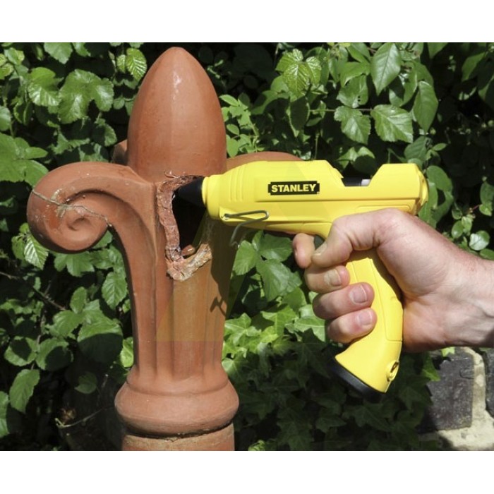 Клеевый пистолет STANLEY STHT6-70416 Клеевый пистолет STANLEY STHT6-70416