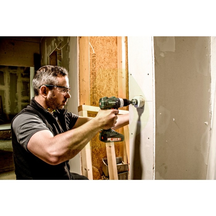 Шуруповерт METABO BS 18 LT BL (602325840) Шуруповерт METABO BS 18 LT BL (602325840)