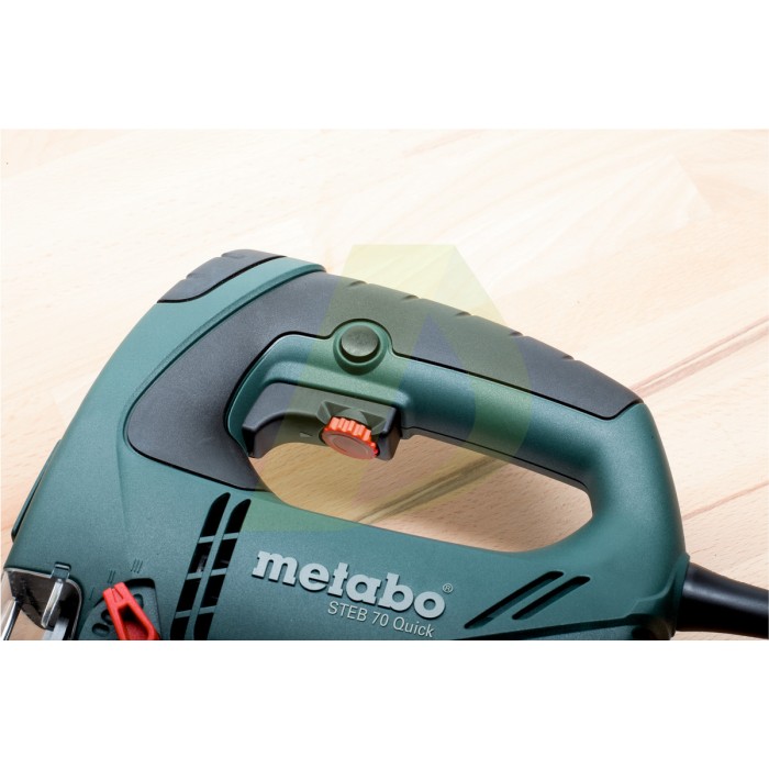 Електричний лобзик METABO STEB 70 Quick (601040000) Електричний лобзик METABO STEB 70 Quick (601040000)