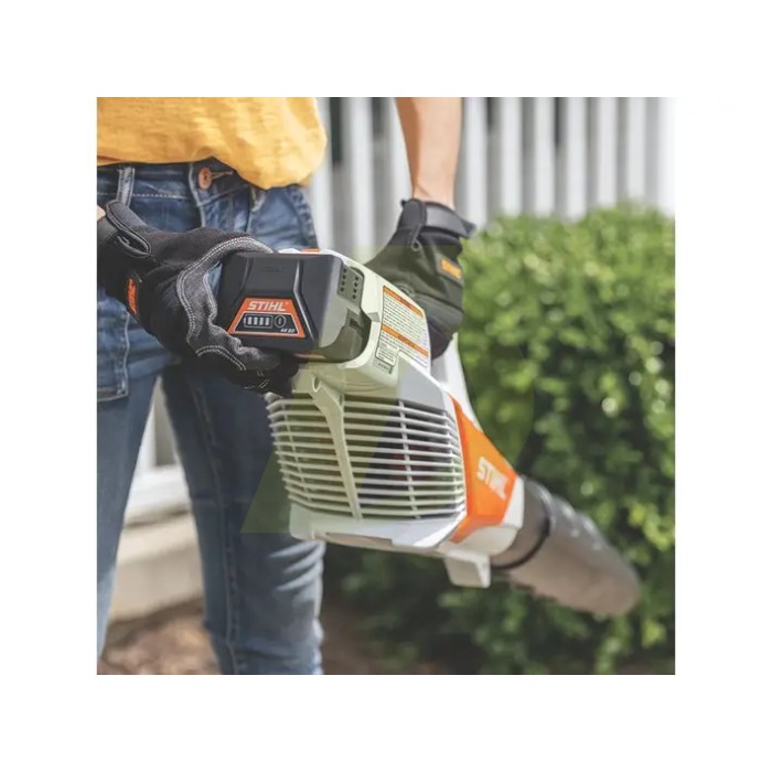 Аккумуляторный воздуходув STIHL BGA 57 (45230115964) Аккумуляторный воздуходув STIHL BGA 57 (45230115964)