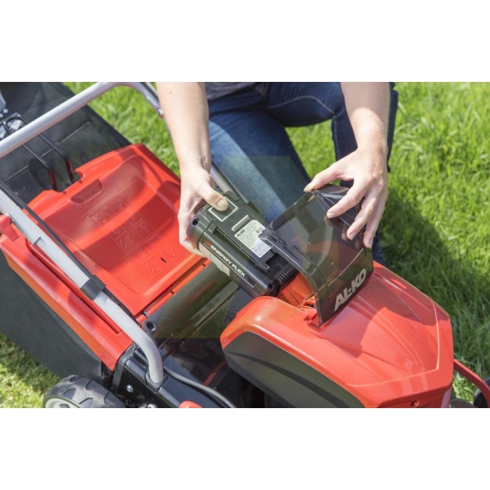 Аккумуляторная газонокосилка AL-KO 46.9 Li SP (113690) Аккумуляторная газонокосилка AL-KO 46.9 Li SP (113690)