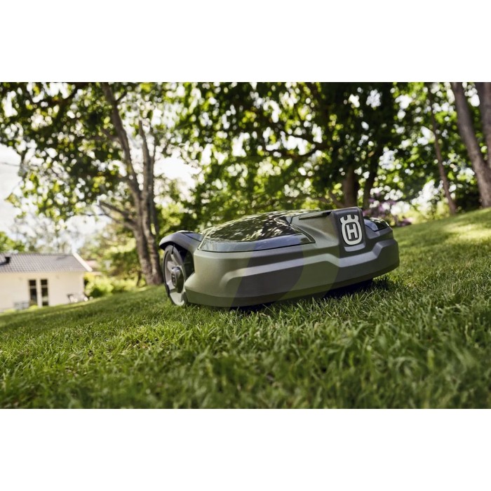 Газонокосилка-робот HUSQVARNA AM 315 II (9705268-11) Газонокосилка-робот HUSQVARNA AM 315 II (9705268-11)