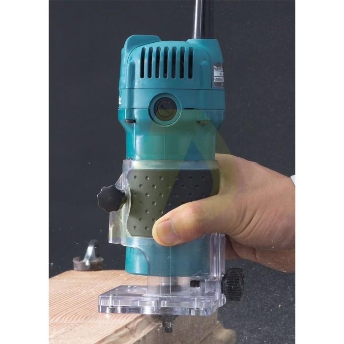 Фрезер MAKITA 3709 Фрезер MAKITA 3709