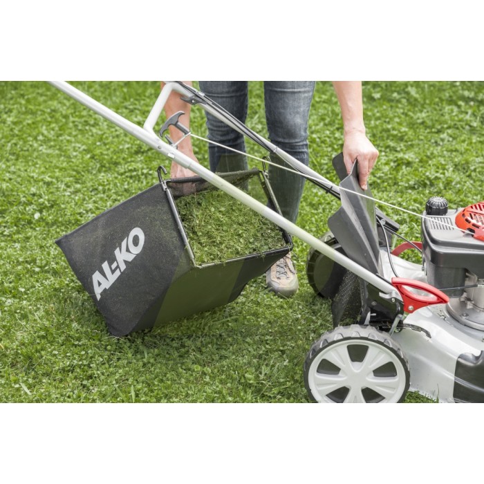 Газонокосилка бензиновая AL-KO Easy 5.1 SP-S (113796) Газонокосилка бензиновая AL-KO Easy 5.1 SP-S (113796)