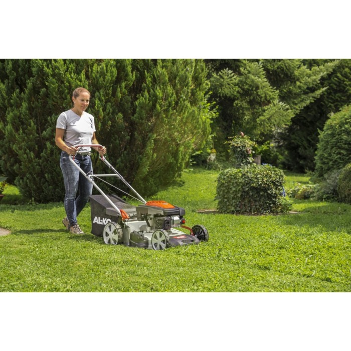Газонокосилка бензиновая AL-KO Easy 5.1 SP-S (113796) Газонокосилка бензиновая AL-KO Easy 5.1 SP-S (113796)