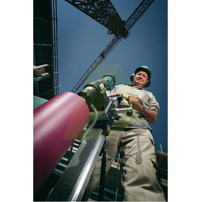 Дрель алмазного бурения Makita DBM230 Дрель алмазного бурения Makita DBM230