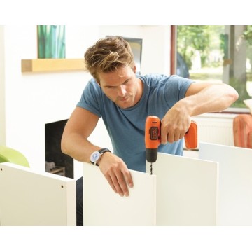 Шуруповерт BLACK+DECKER BDCD8