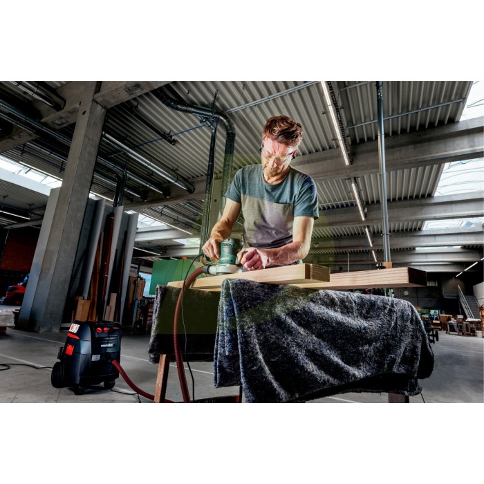 Угловая шлифмашина METABO SXE 450 TurboTec (600129000) Угловая шлифмашина METABO SXE 450 TurboTec (600129000)