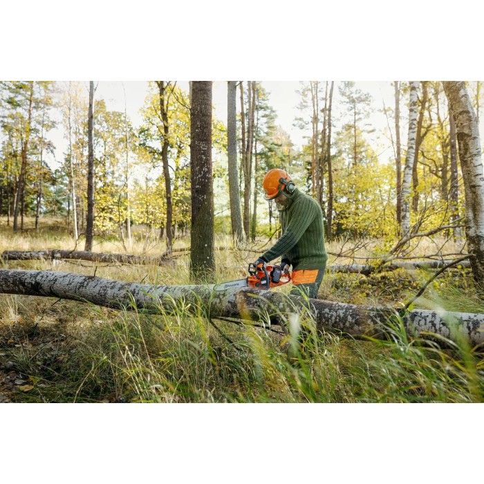 Аккумуляторная цепная пила HUSQVARNA 340i Аккумуляторная цепная пила HUSQVARNA 340i