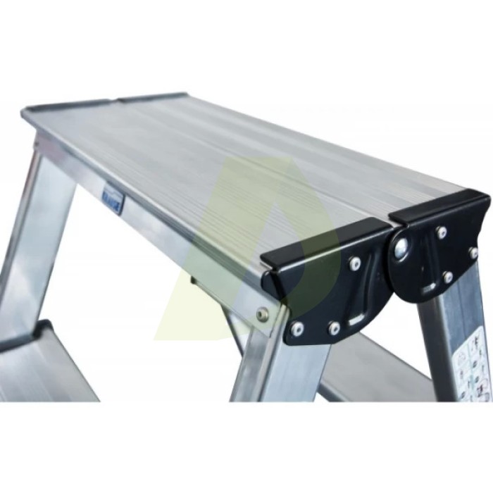 Лестница двусторонняя алюминиевая KRAUSE Dopplo, 2 секции, 4 ступ., 0,9 м (120403) Лестница двусторонняя алюминиевая KRAUSE Dopplo, 2 секции, 4 ступ., 0,9 м (120403)