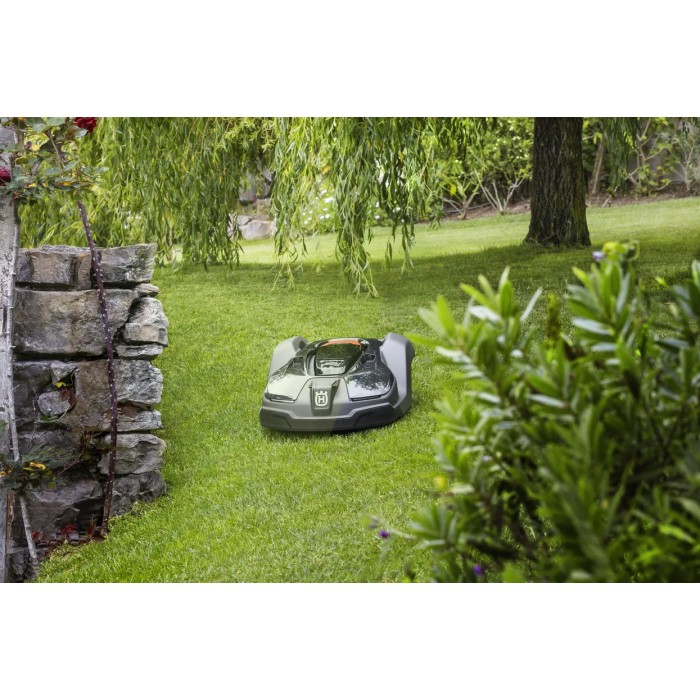 Газонокосарка-робот HUSQVARNA AM 450Х (9678530-11) Газонокосарка-робот HUSQVARNA AM 450Х (9678530-11)