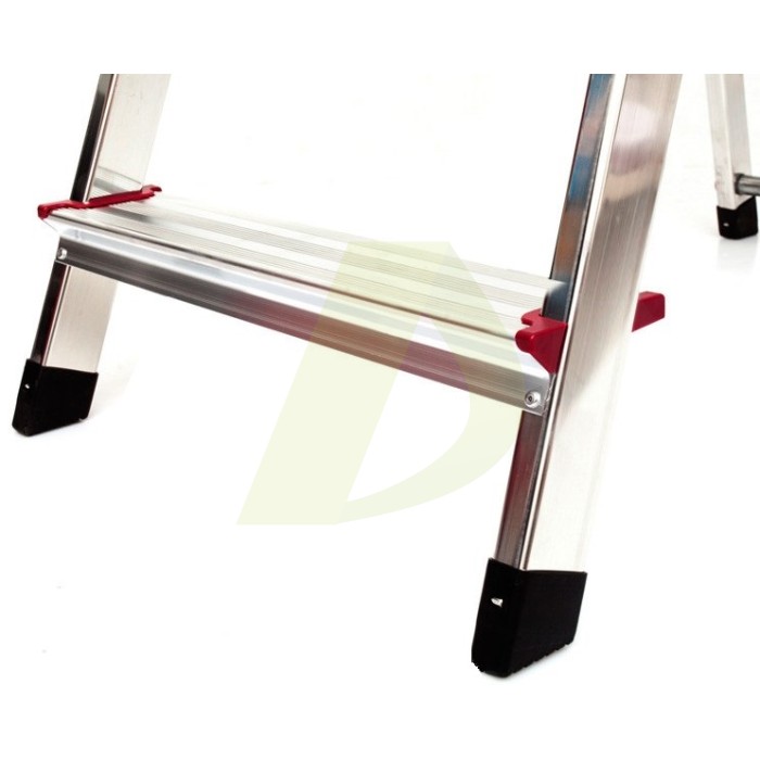 Стремянка односторонняя алюминиевая KRAUSE Corda, 1 секция, 5 ступ., 1,7 м (000729) Стремянка односторонняя алюминиевая KRAUSE Corda, 1 секция, 5 ступ., 1,7 м (000729)