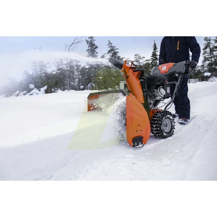 Сніговідкидач HUSQVARNA ST 330 (9704697-01) Сніговідкидач HUSQVARNA ST 330 (9704697-01)