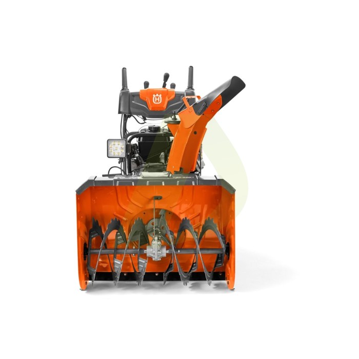 Сніговідкидач HUSQVARNA ST 330 (9704697-01) Сніговідкидач HUSQVARNA ST 330 (9704697-01)