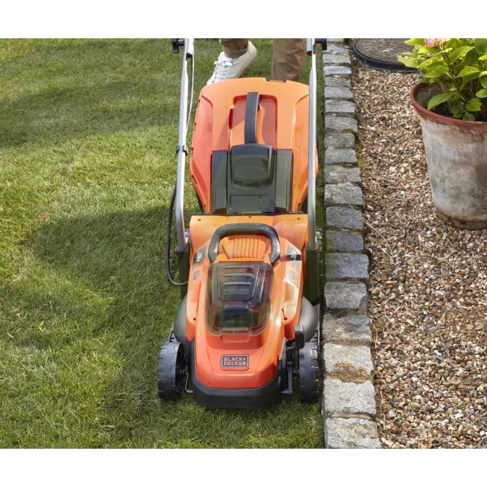 Аккумуляторная газонокосилка BLACK+DECKER BCMW 3336L1 Аккумуляторная газонокосилка BLACK+DECKER BCMW 3336L1