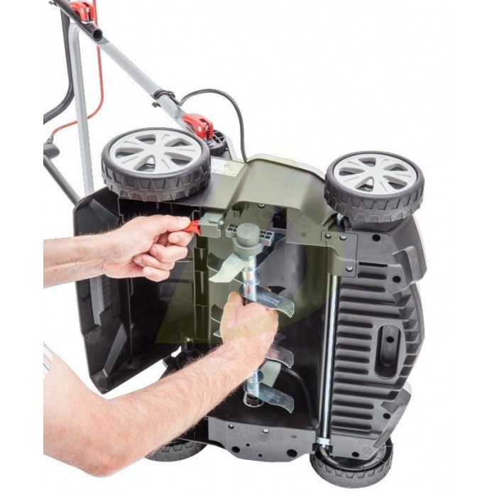 Аэратор-разрыхлитель электрический AL-KO Combi Care 36.8 E Comfort (113573) Аэратор-разрыхлитель электрический AL-KO Combi Care 36.8 E Comfort (113573)