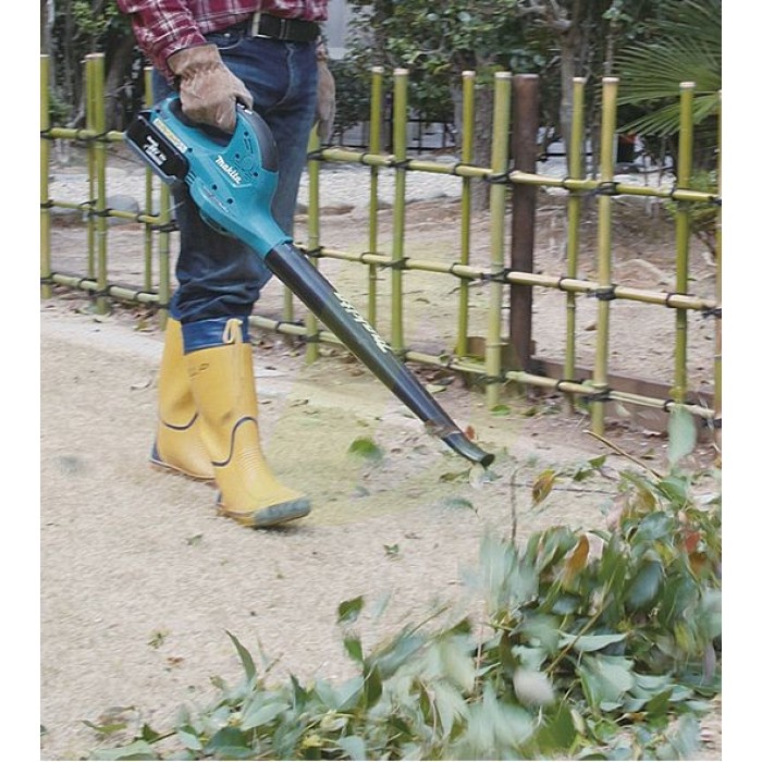 Акумуляторний повітродув MAKITA UB 360DZ (без акумулятора) Акумуляторний повітродув MAKITA UB 360DZ (без акумулятора)