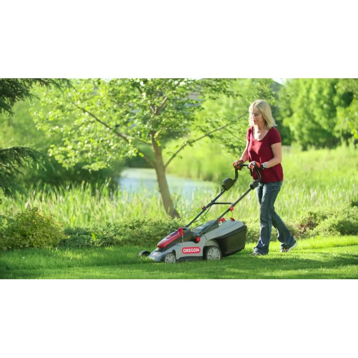 Аккумуляторная газонокосилка OREGON LM 300-R7 (586734) Аккумуляторная газонокосилка OREGON LM 300-R7 (586734)