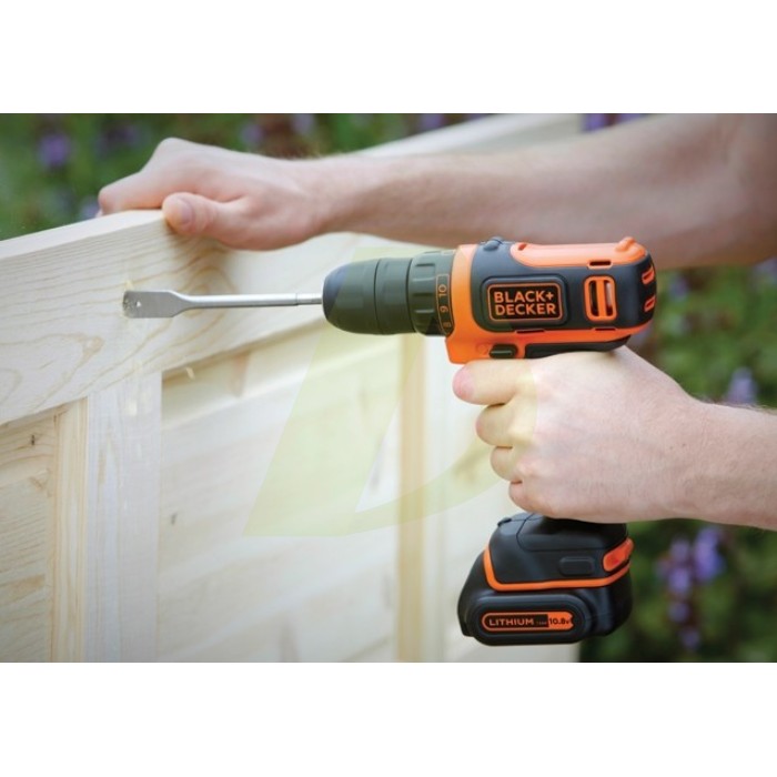 Акумуляторний шуруповерт BLACK+DECKER BDCDD12 Акумуляторний шуруповерт BLACK+DECKER BDCDD12