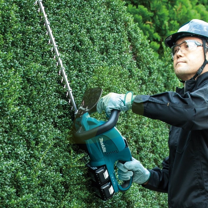 Аккумуляторные ножницы для живой изгороди MAKITA DUH551Z (без аккумулятора) Аккумуляторные ножницы для живой изгороди MAKITA DUH551Z (без аккумулятора)