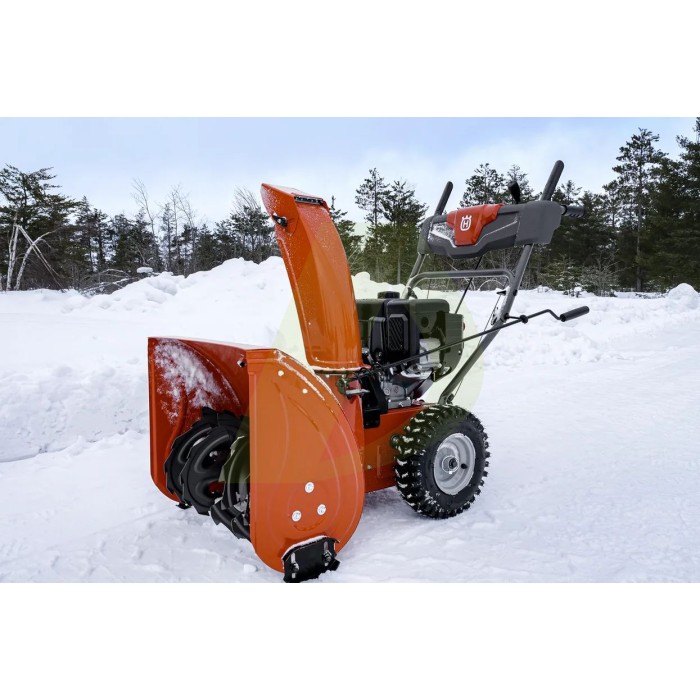 Сніговідкидач HUSQVARNA ST 124 (9704493-02) Сніговідкидач HUSQVARNA ST 124 (9704493-02)